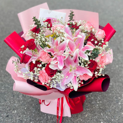 汕头22朵玫瑰混搭百合，共舞人生